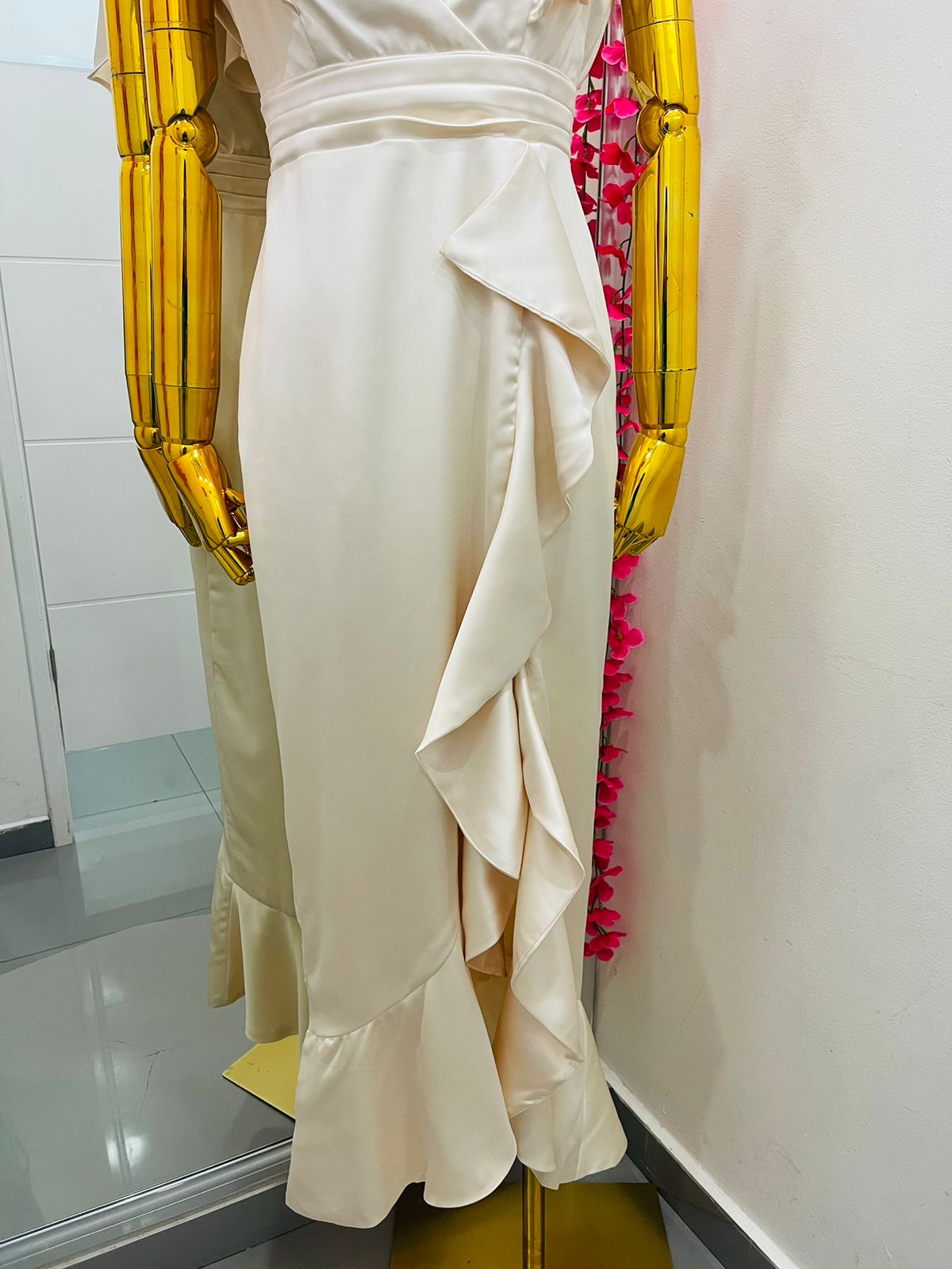 Vestido midi Satinado