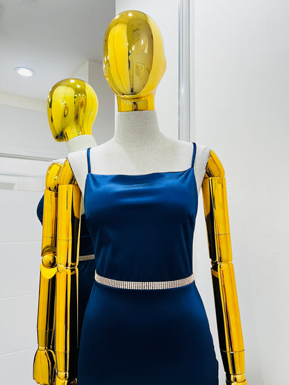 Vestido azul marino de satín