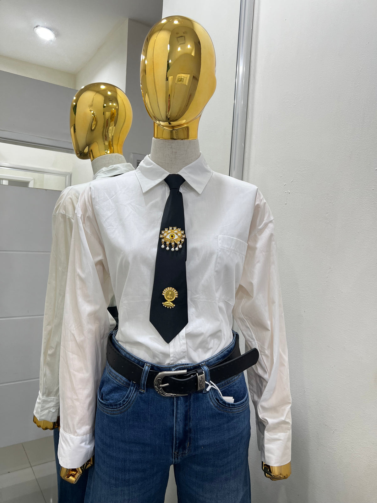 Camisa con corbata