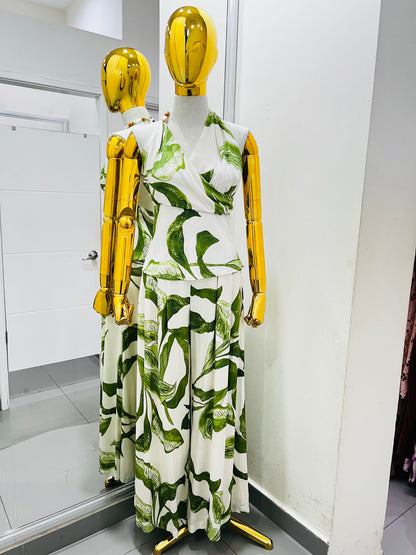 Conjunto verde pantalón y blusa estampado tropical
