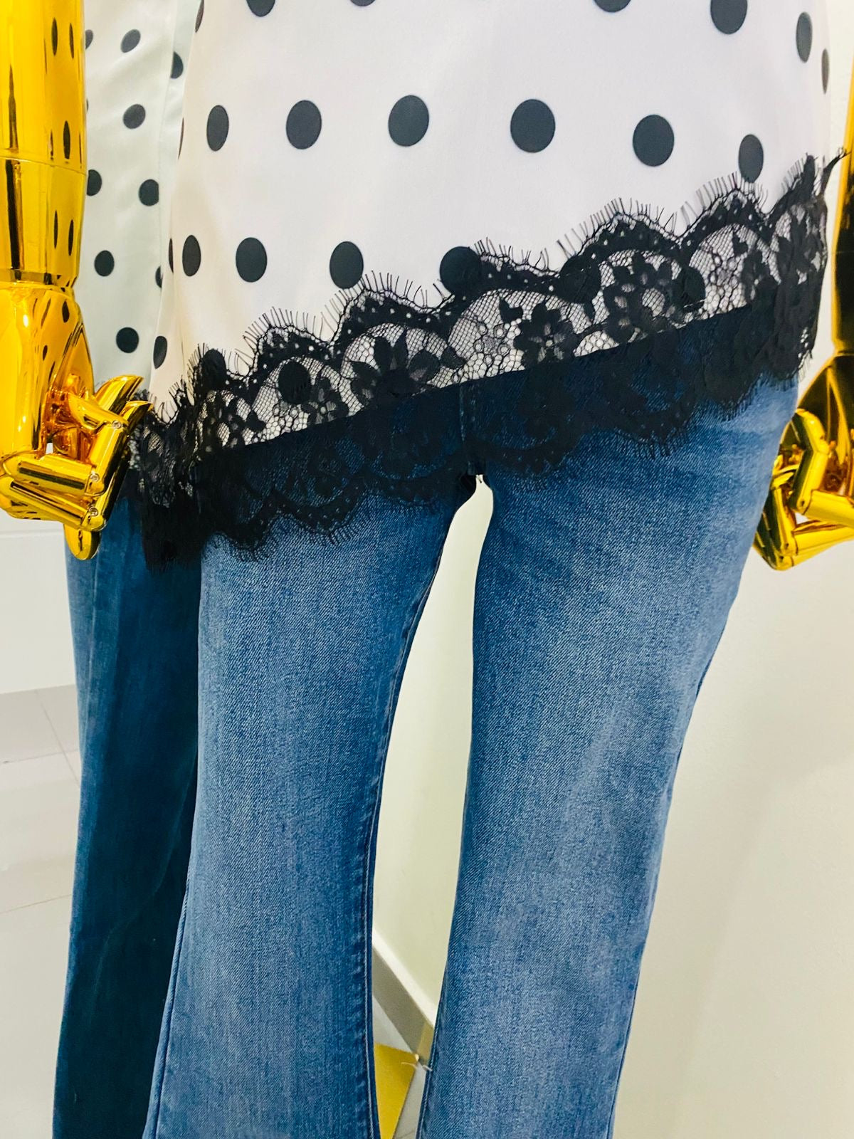 Blusa unitalla punteada satín con encaje
