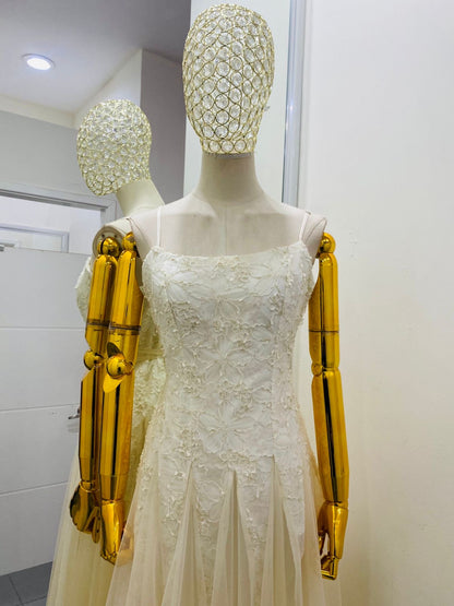 Vestido beige flores