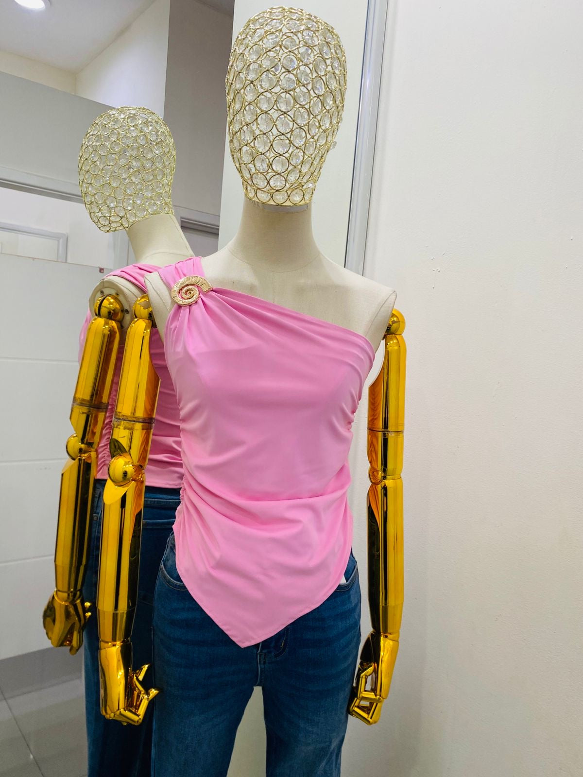 Blusa unitalla bodycon con dije de caracol