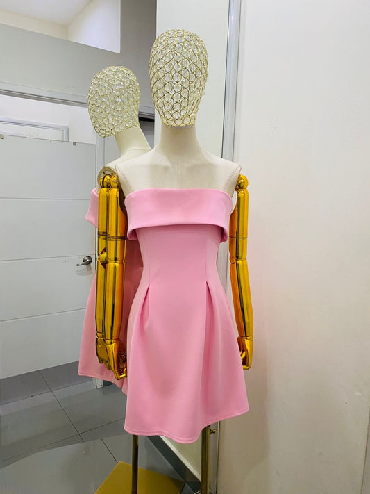 Vestido corto sin mangas color rosa