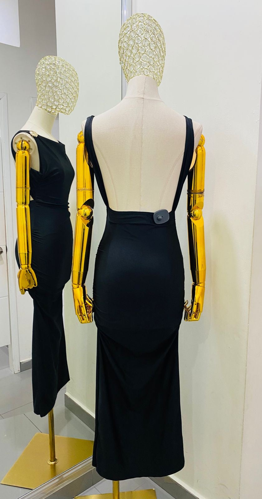 Vestido bodycon con escote en la espalda