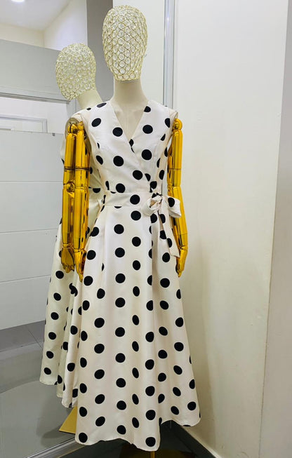 Vestido largo punteado