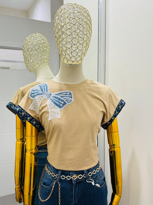 Camiseta moño perlas