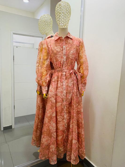 Vestido coral largo estampado de flores