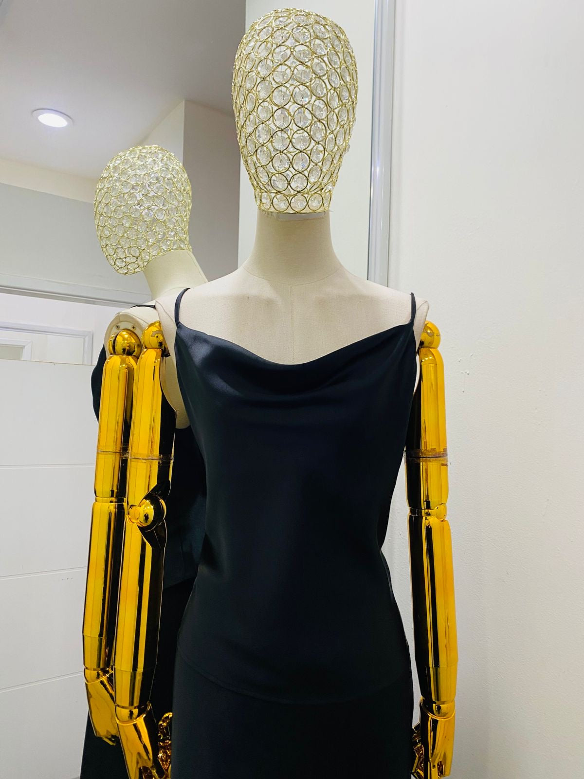 Conjunto satín falda y blusa