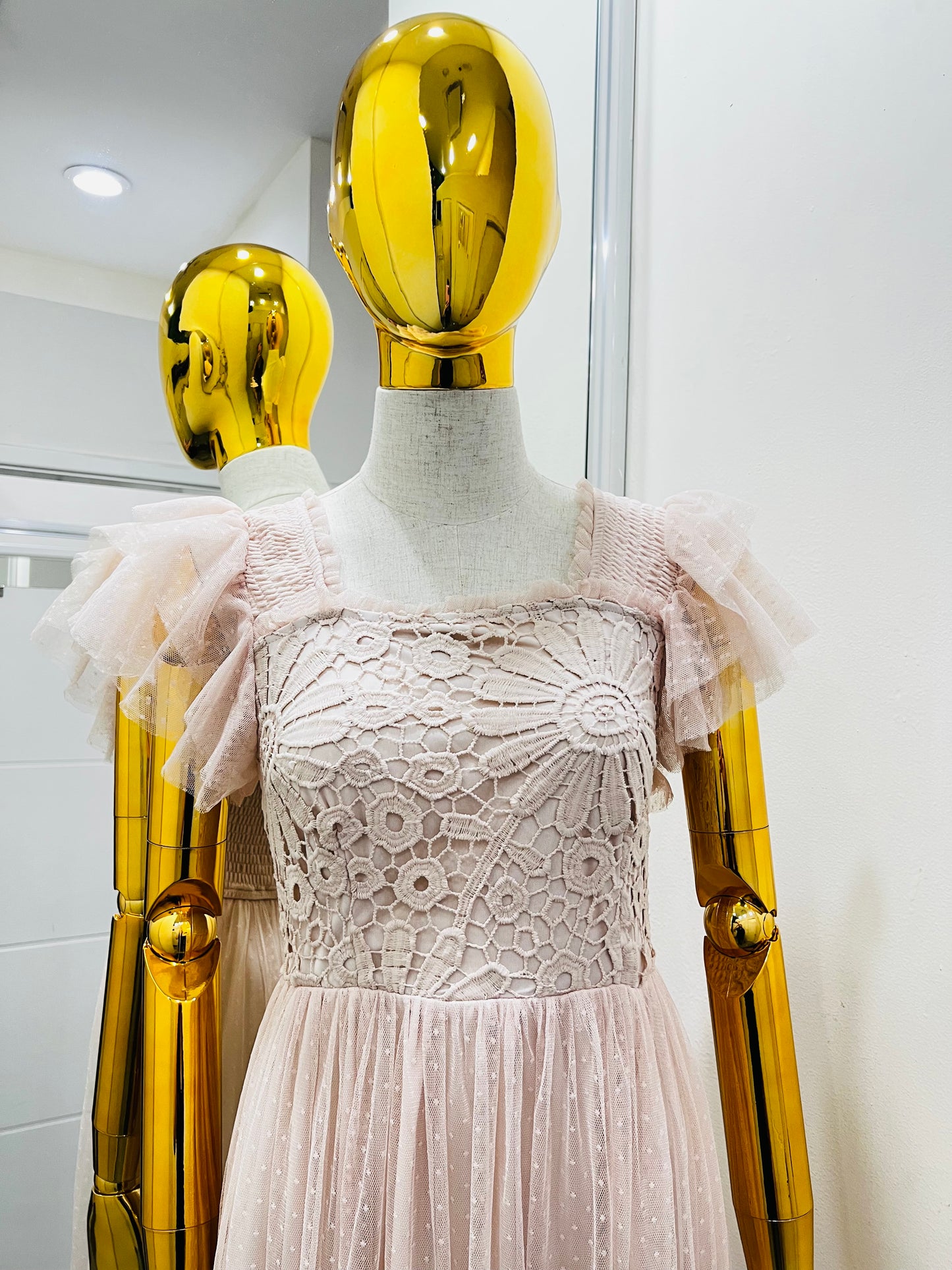 Vestido con encaje