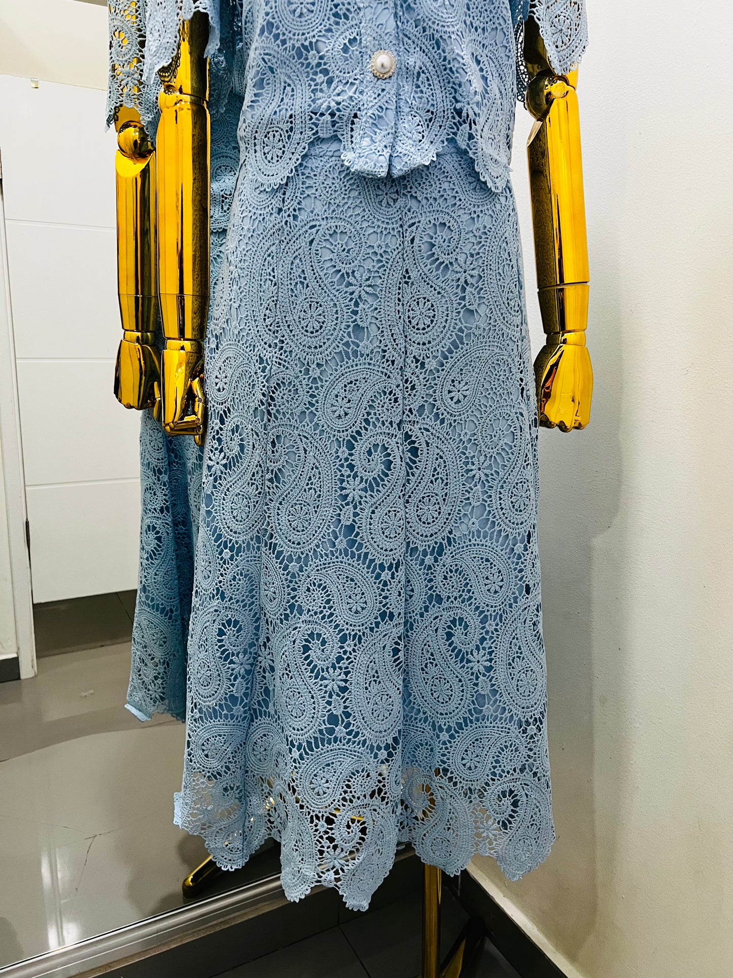 Conjunto falda y blusa encaje