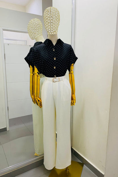 Blusa satín punteada