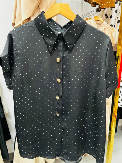 Blusa satín punteada