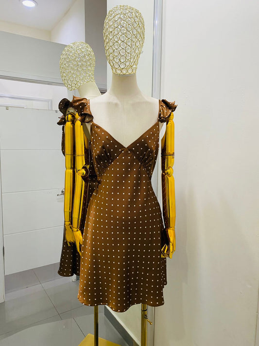 Vestido corto de satín