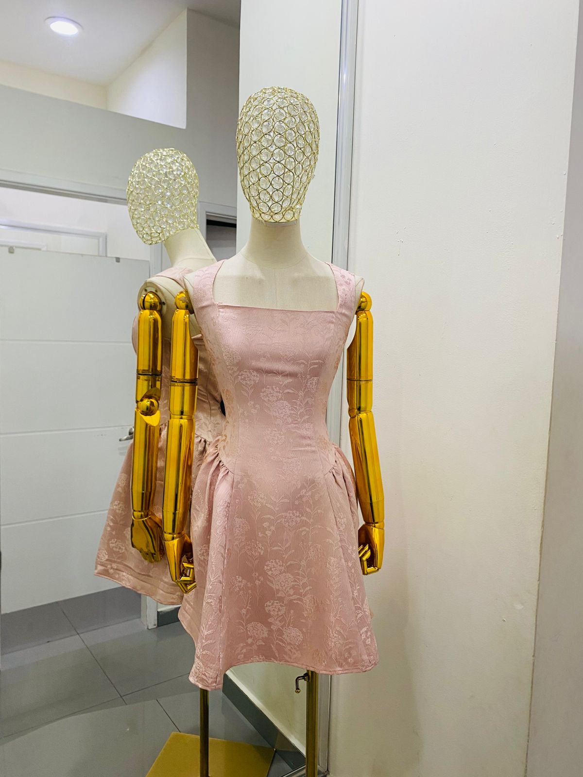 Vestido rosa estampado de flores