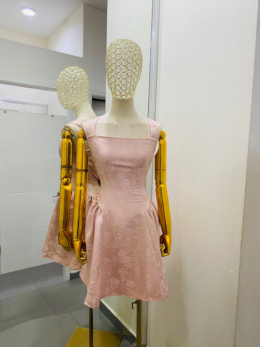 Vestido rosa estampado de flores