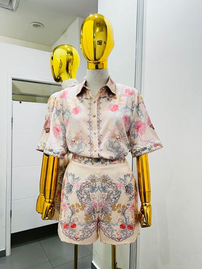 Conjunto de shot y blusa estampado