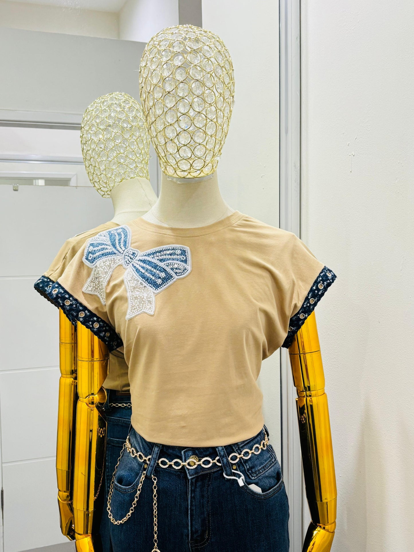 Camiseta moño perlas