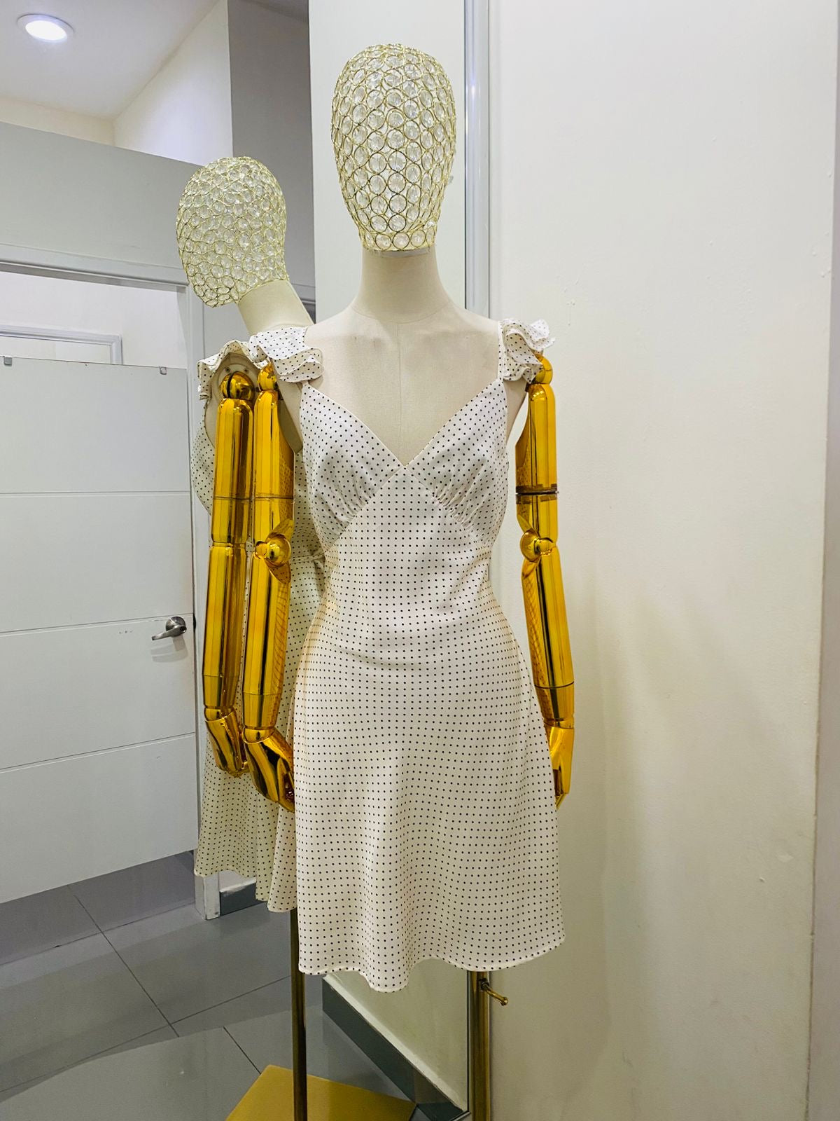 Vestido corto de satín