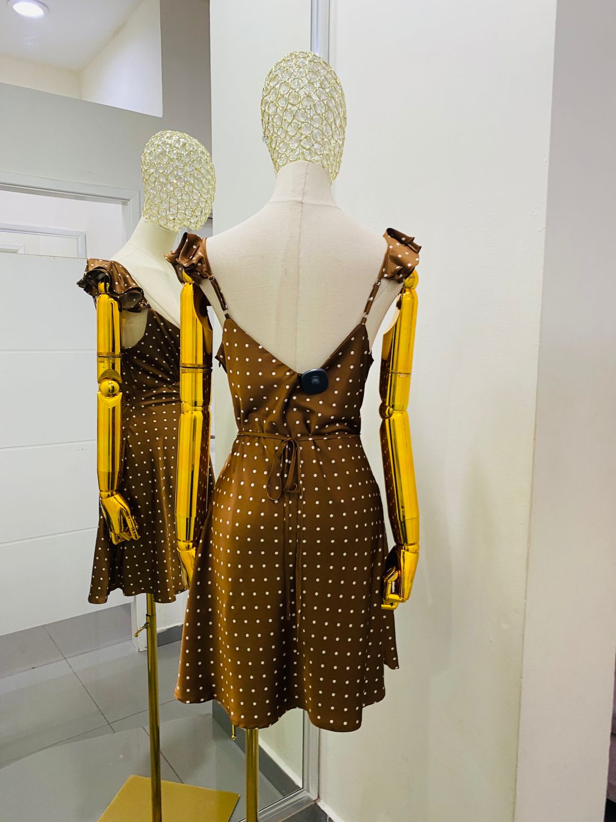 Vestido corto de satín