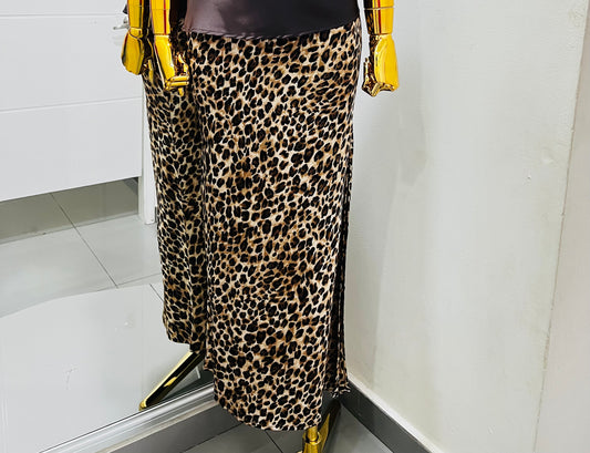 Falda animal print