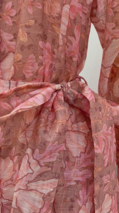 Vestido coral largo estampado de flores
