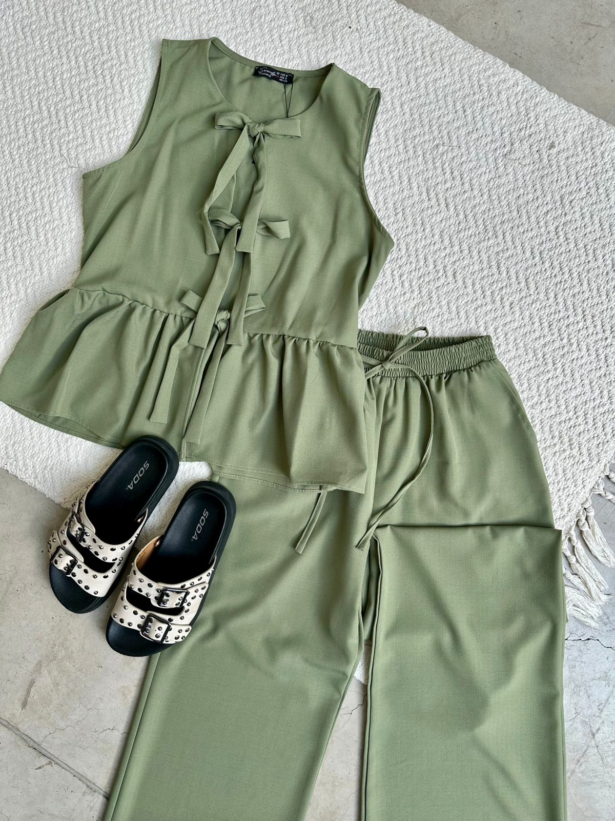 Set Moños